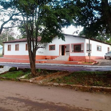 Pousada Tradicao Алту-Параизу-ди-Гояс Экстерьер фото