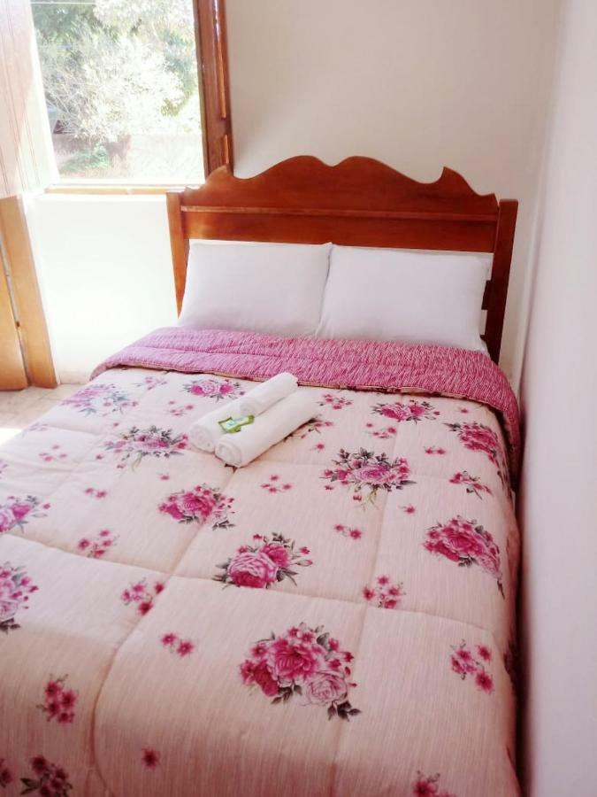 Pousada Tradicao Алту-Параизу-ди-Гояс Экстерьер фото